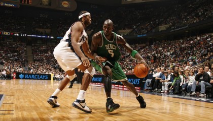 爱游戏体育客户端-墨西哥球员疑似带暖宝宝上场被罚下，墨西哥暖流有什么称号