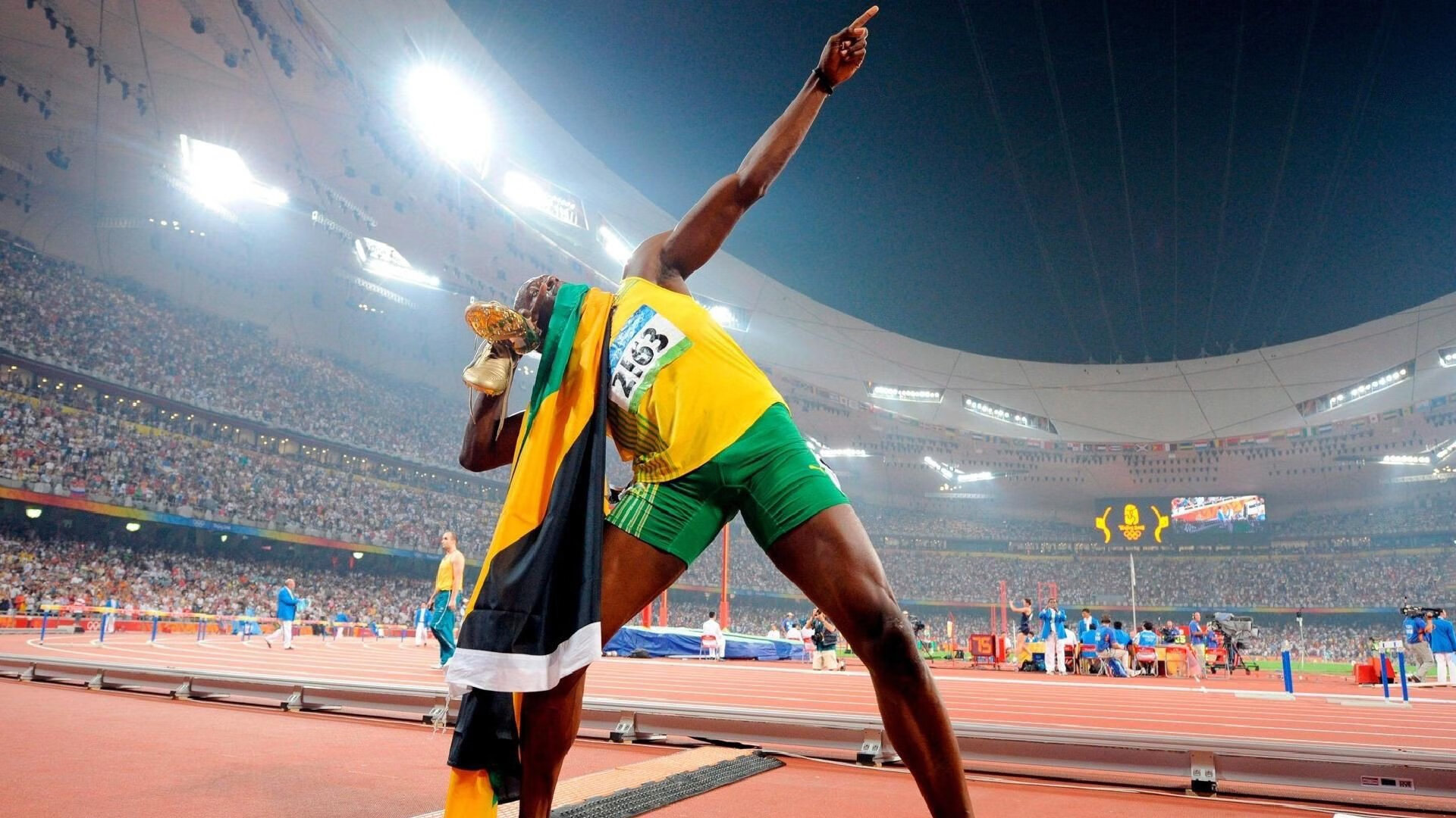 联盟是否应推动球员与难民社区开展交流